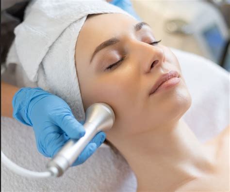 Alasan Mengapa Facial Penting Bagi Wajah
