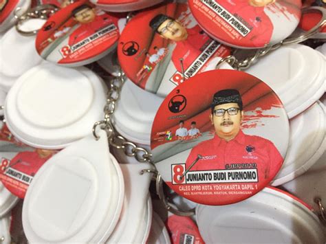 B. Faktor-Faktor yang Mempengaruhi Harga Gantungan Kunci Caleg