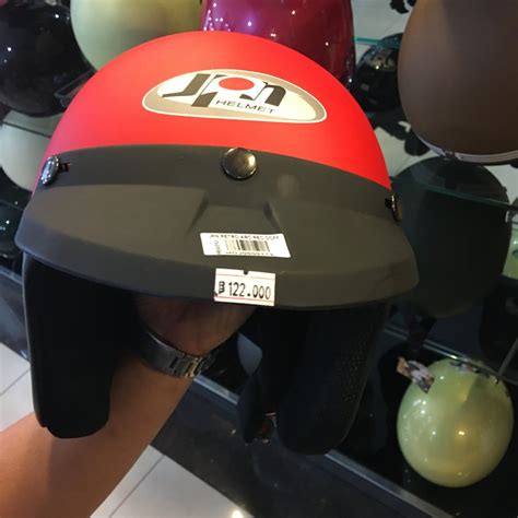 Mana Harga Helm yang Tersedia di Istana Helm Cimahi?
