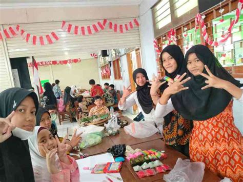 Pengaruh Kings Cobra Putih pada Kegiatan Makan