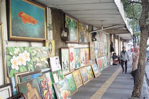 Harga Lukisan Di Jalan Braga Bandung: Berapa Harga yang Bisa Anda Harapkan?