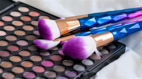 **Harga Make Up Peko: Seberapa Banyak Sih?