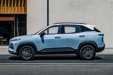 Harga Baojun RS-3