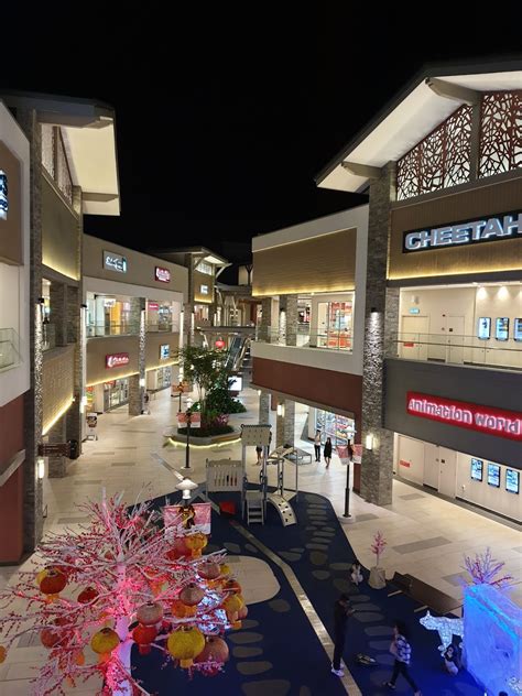 Produk dan Harga di Genting Premium Outlet