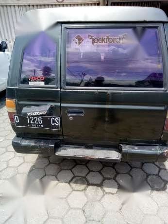 Spesifikasi Isuzu Panther 1991