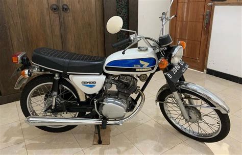 Sejarah Singkat Motor CB100 Dilan