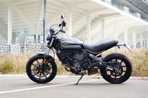 Kenapa Motor Ducati Scrambler Sixty2 Cocok untuk Wanita