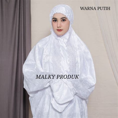 Apa Itu Mukena Prada Sutra?