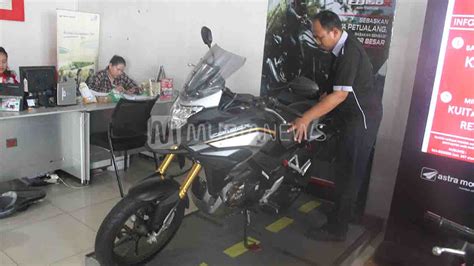 Fitur-fitur Motor CB 100