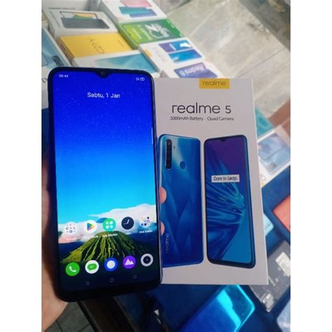 Harga Realme 5 RAM 3 64 GB
